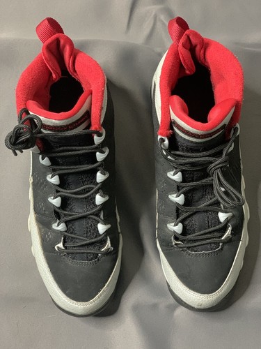 Nike Air Jordan 9 Retro Kilroy Style # 302359-012 Grey/Black/Red Size 5.5y (GS) - Picture 3 of 7