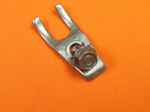 68-73 Mustang Cougar Speedometer Cable Mounting Clip - Foto 3 di 4