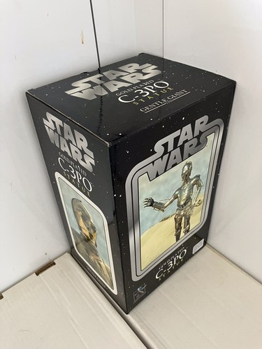 Estatua C-3PO chapada en oro de Star Wars. Pantalla nueva, pero ex - Imagen 2 de 10