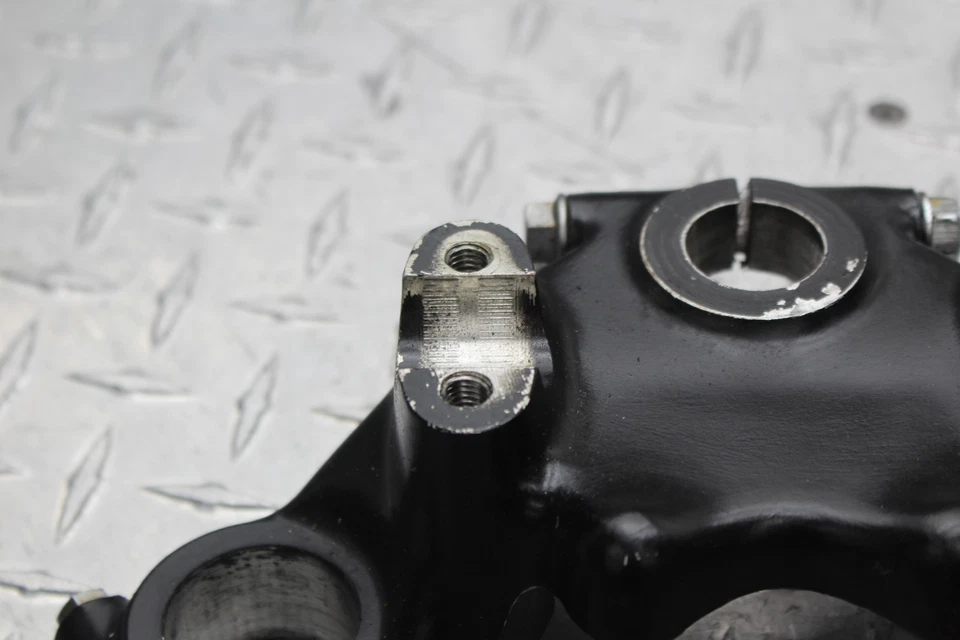 1980 HONDA CX500C ПОЛЬЗОВАТЕЛЬСКИЕ ВИЛКИ ВЕРХНИЙ ТРОЙНОЙ ЗАЖИМ ДЛЯ ДЕРЕВА - Изображение 2 из 4