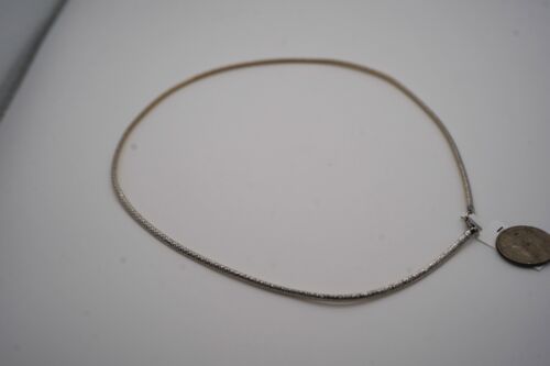 2-Tone 10K White & Yellow Gold Necklace. 8.2 Grams. Size 16 - Picture 4 of 7