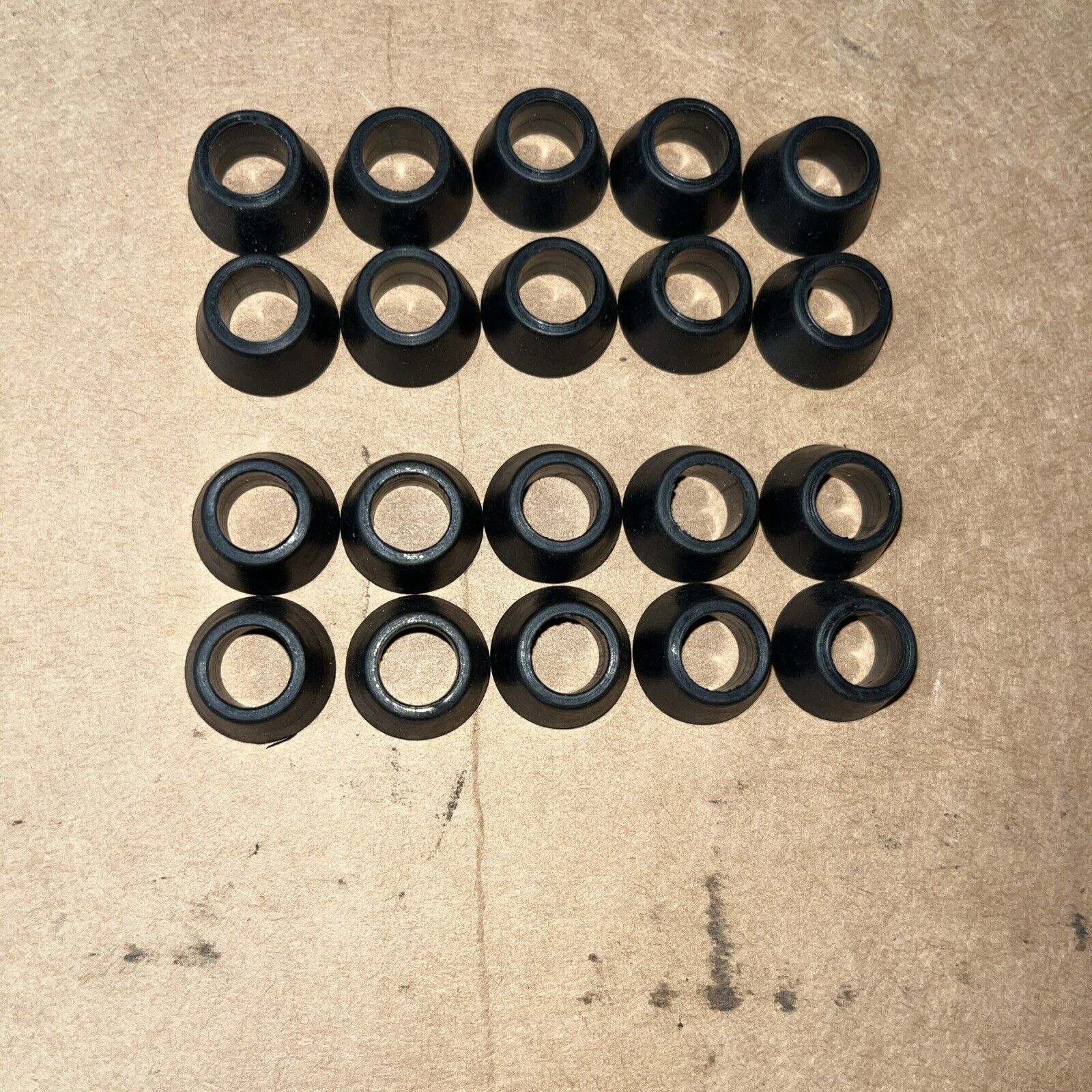 Foto 1 di 9