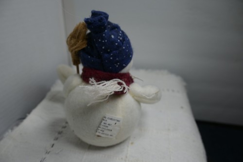snowman plush decoration cute with hat scarf and broom - Picture 4 of 4
