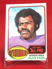 Alan Page TOPPS Football Card 1976 #150 NFL EX-NM