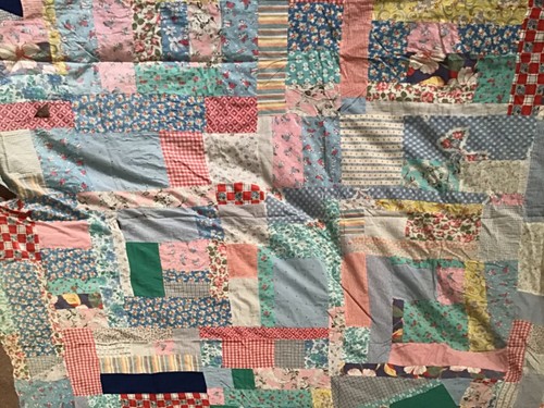 Depression Era Quilt Tops Squares Dresden Plate Pieces Antique Fabric & Scraps - Picture 4 of 18