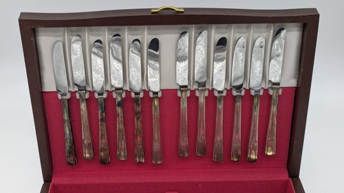 Original Vintage WM. Rogers MFG Co. IS Silver Plated Silverware Set 54 PCS - Picture 6 of 16