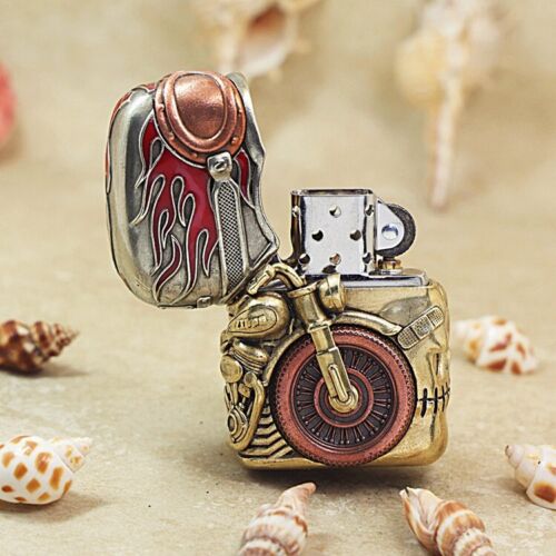 Accendino Zippo Armatura Teschio Cavaliere Modello Fuoco 5 Lati Acquaforte Argento Oro Regolare - Foto 4 di 7