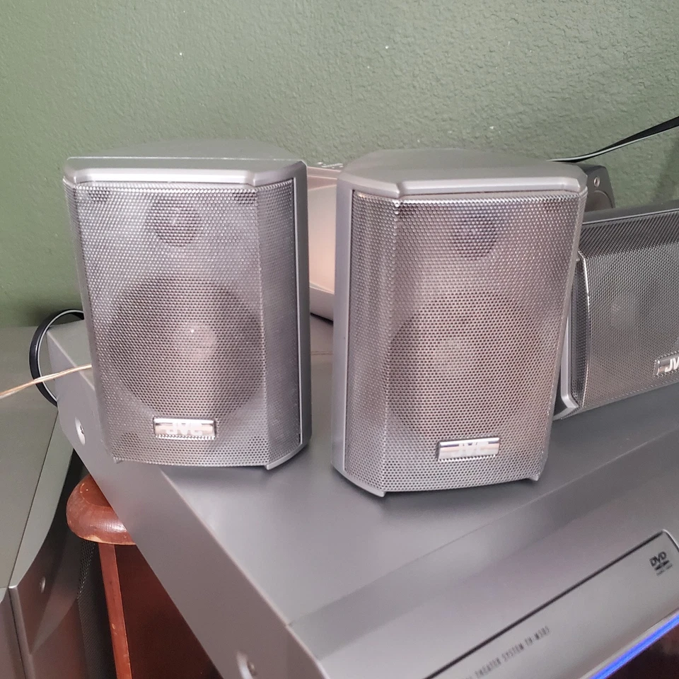 JVC 5.1 Channel Home Theater System TH-M505 Receiver & speakers Only WORKS!! - Image 4 of 4