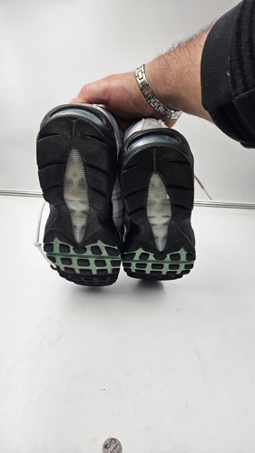 Nike Air Max 95 Hyper Turquoise Sneakers Mens 11.5 FV4710-100 Athletic Shoes - Picture 2 of 8