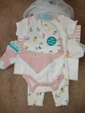 Baby Girl Size 3-6 Months pink and white floral 8 Piece  set  BNWT