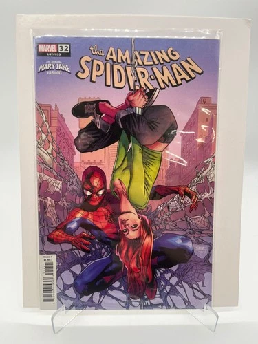The Amazing Spider-Man #32 Amazing Mary Jane Variant Marvel Comics NM
