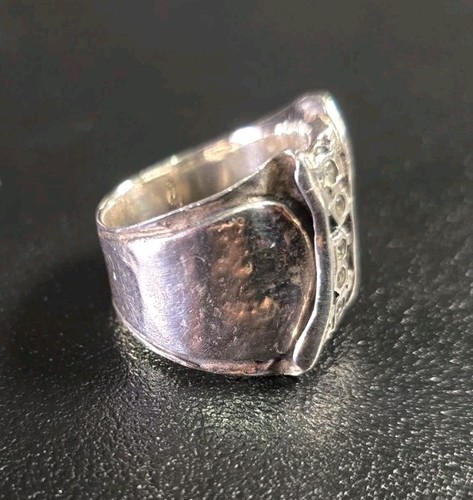 Silpada Sterling Silver Hammered Crystal Ring - Picture 3 of 5