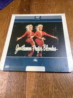 GENTLEMEN PREFER BLONDES CED VIDEODISC BRAND NEW MARILYN MONROE STARS!