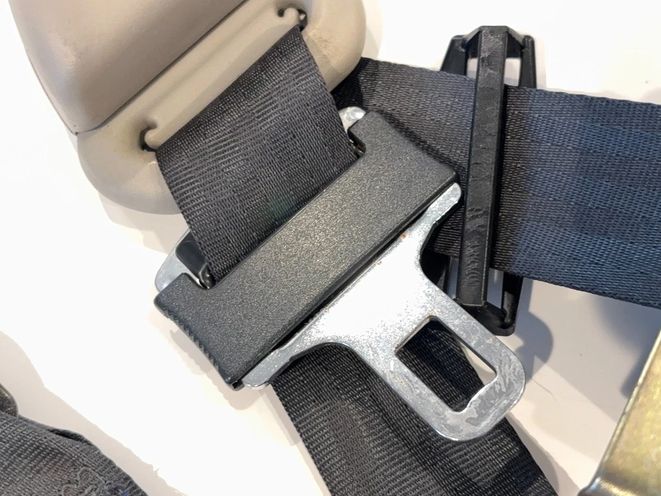 Rear Seat Belt Retractor 02-05 Dodge Ram 1500 03-05 2500 3500 LH or RH Slate DV - Image 3 of 4