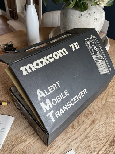CB radio Maxcom 7E .Alert Mobile Transceiver FM CB Radio + Accessories- parts - Zdjęcie 5 z 5