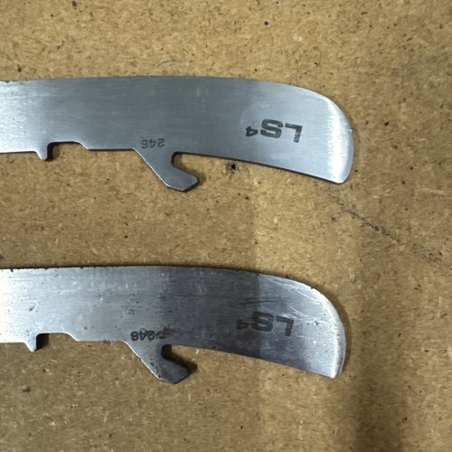 (B) Pair Of Used LS4 SIZE 246 Runner Hockey SKATE BLADES - Picture 6 of 8