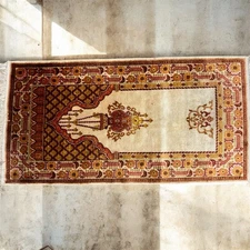 2.5 x 4ft Silk Prayer Rug Muslim Gift Rug Janamaz