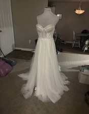 Maggie Sottero Ivory Gwen Wedding dress