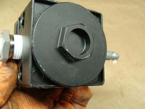 WATTS REGULATOR R105-04C/M1 MAX PRESS 300PSI - Picture 5 of 8