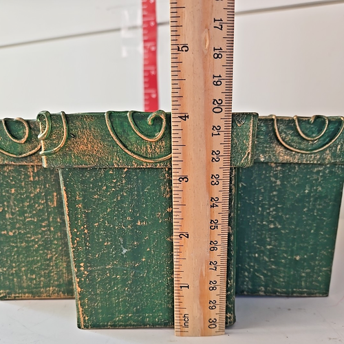 Paper Mache Christmas Tree Shaped Box 9X10 HAND PAINTED INSIDE & OUT GREEN GOLD - Picture 4 of 6