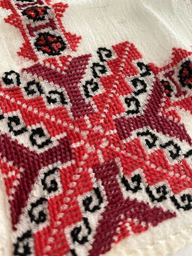 Vintage Hungarian COTTON GAUZE TEA NAPKINS embroidered c1930 - Picture 10 of 12