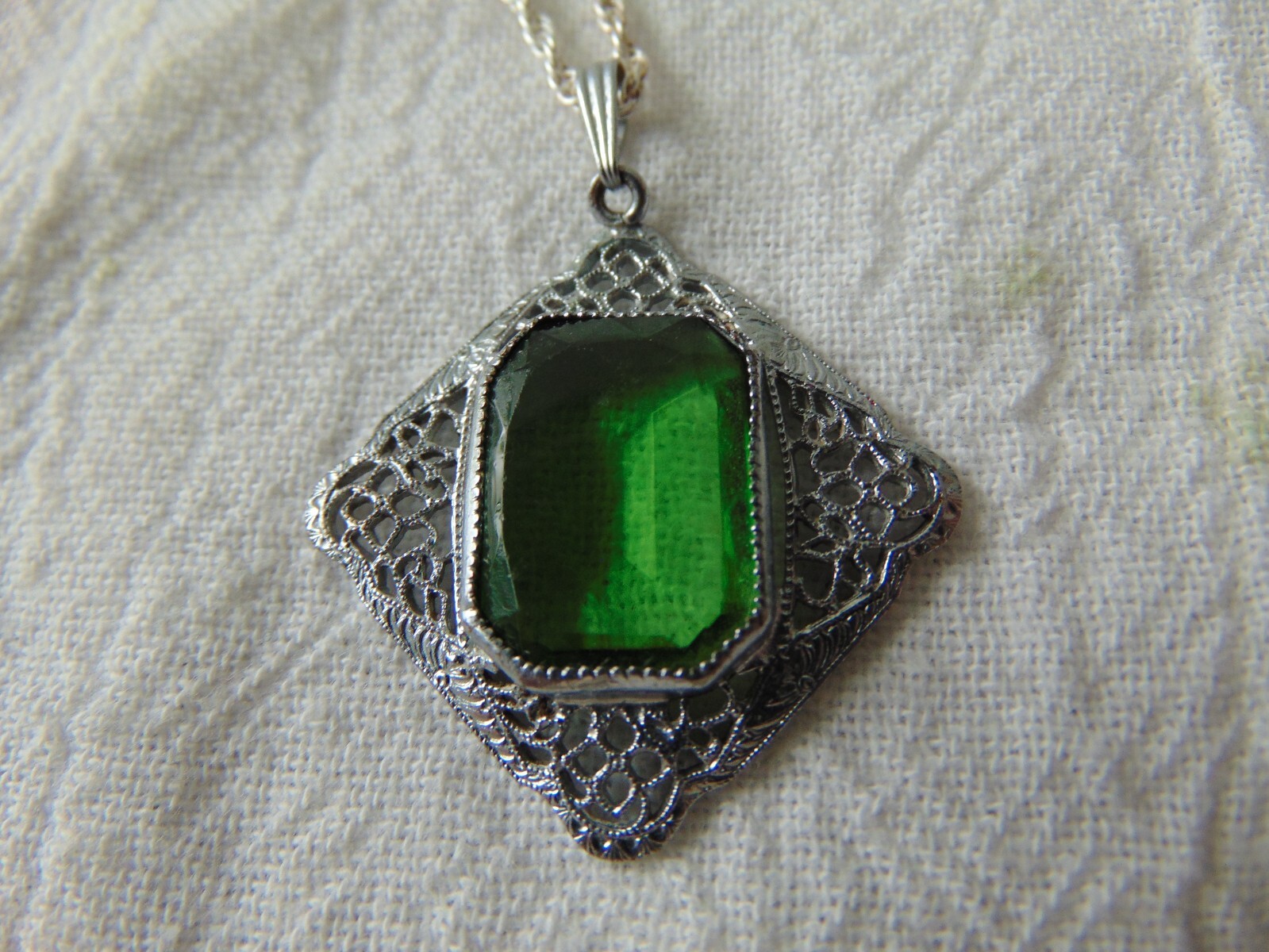 Picture 1 of 4