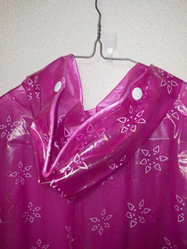 Pink PVC vinyl raincape and gloves set hooded sleeve poncho rainwear - Picture 12 of 18