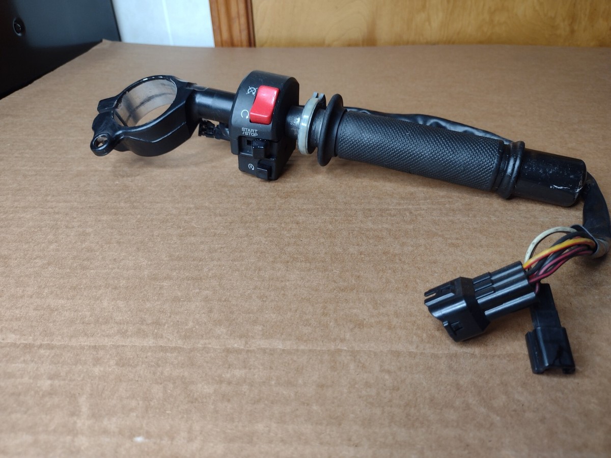 07 08 kawasaki ninja zx6r ZX 6 RIGHT CLIP ON HANDLEBAR W