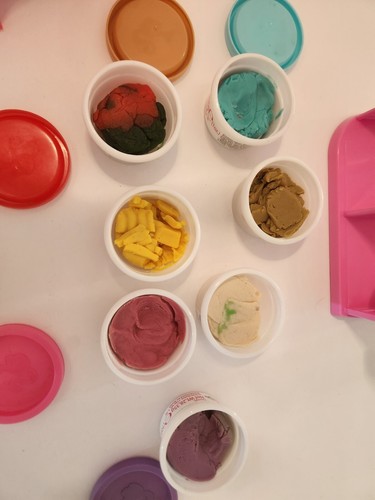 Barbie Florist Play Dough Set Lot Playset  - Picture 6 of 6