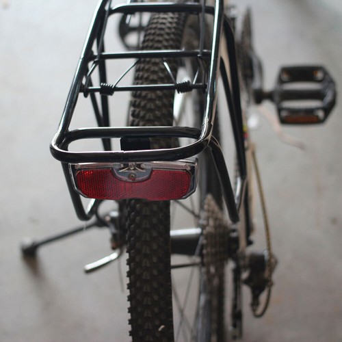 Cycling Bicycle Rear Reflector LED Tail Light Fit For Luggage Rack Acces Bike ++ - Picture 2 of 12