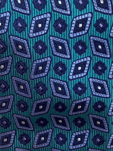 Bill Blass Mens Neck Tie Peacock Green Navy Blue Diamonds 60"L  x 3.25 100% Silk - Picture 3 of 3