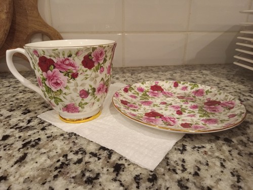 Crown Trent Fine English Bone China Tea Cup & Saucer Set SUMMERTIME PINK CHINTZ - Picture 2 of 4