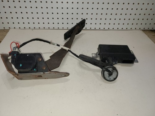 2003-2005 Chevrolet Tahoe GMC Yukon Gas Pedal Drive By Wire TAC Module - Picture 17 of 17