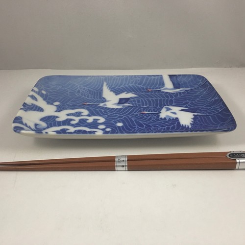 Japanese Sushi Sashimi Dish Plate with Chopsticks Tsuru Crane Wave Made in Japan - Picture 2 of 4