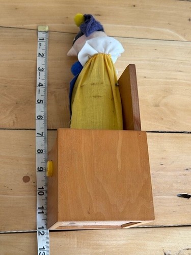 Vintage 1985 Jax of Maine Handmade Jack-in-the-Box Jester with mask blue yellow - Picture 15 of 15