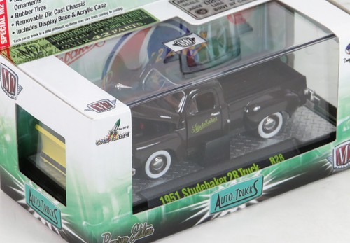 M2 Machines R28 Auto Trucks 1951 Studebaker 2R Pickup Truck Schneepflug 14-16 1:64 - Bild 4 von 6