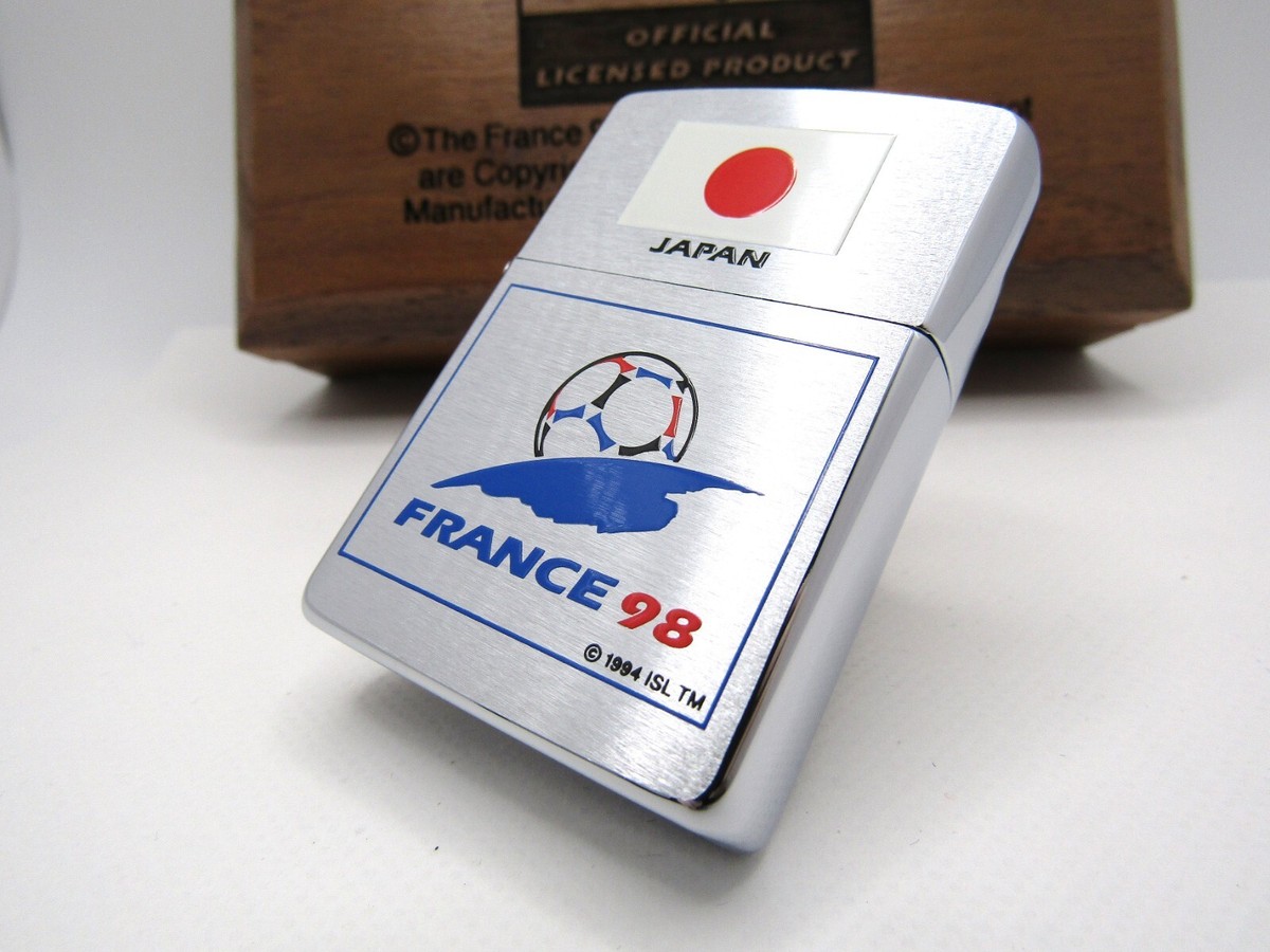 【公式】サッカーフランスW杯　FRANCE98 ZIPPO&キーホルダー Rare Boxed Official Holographic “France 98” Football World