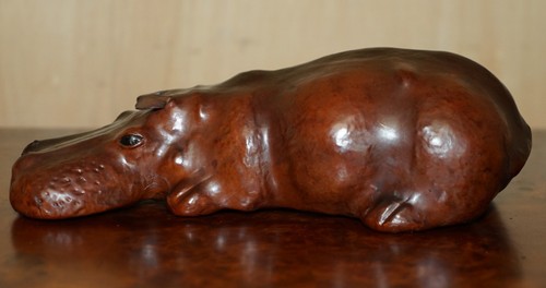 PAIR OF COLLECTABLE LIBERTY'S OMERSA BROWN LEATHER HIPPOPOTAMUS FOOTSTOOL HIPPO - Picture 4 of 16