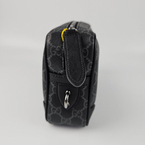 GUCCI GG Emblem Small Black Fabric Toiletry Case New & Authentic - Picture 7 of 16
