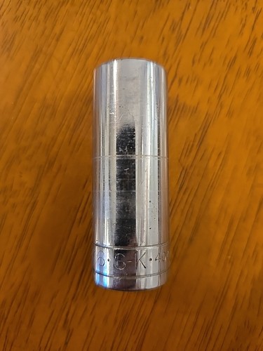 SK Tools USA 11/16" 6 Point 3/8" Drive Deep Socket 40422.         R49 - Picture 1 of 6