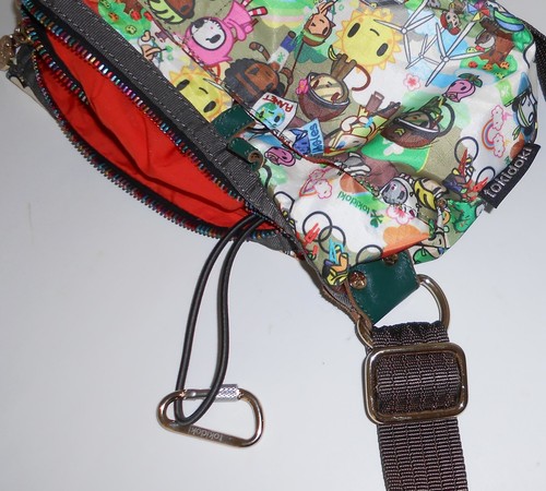 Tokidoki Graziosa Save The Whales / Planet Crossbody Schultertasche Handtasche - Bild 5 von 7
