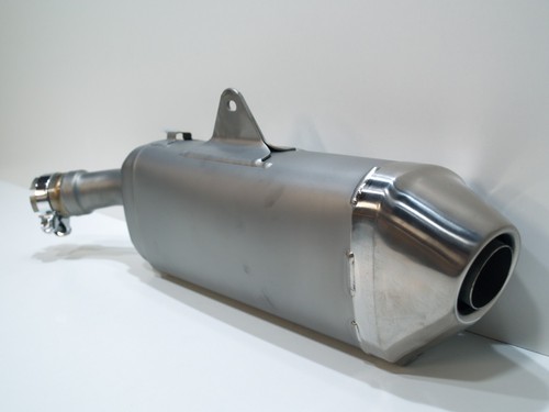 Silenciador de escape + protector/escudo 14310-15J00-H01 original original Suzuki GSXR 750 11-19 - Imagen 5 de 10