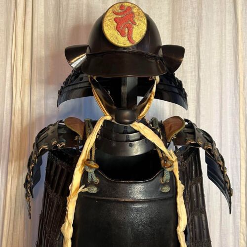 Genuine antique Japanese samurai Iron armor busho yoroi kabuto w/ box stand - Picture 2 of 10