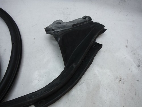 2006 MITSUBISHI ECLIPSE PASSENGER RIGHT DOOR WEATHER STRIP RUBBER SEAL OEM 06-12 - Picture 11 of 12