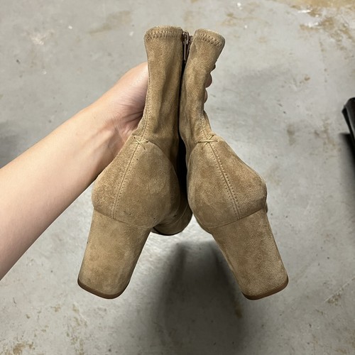 Italian Brand Genuine Suede Almond Toe Ankle Booties Size 8 EUC - Imagen 2 de 6