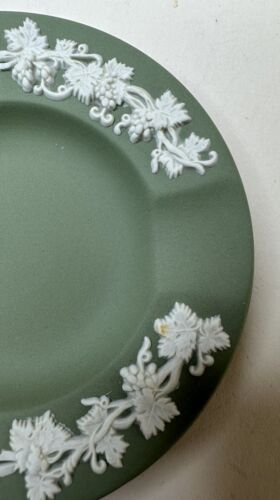 "Cenicero redondo Wedgwood verde salvia jaspe 3 5/8"" vid Inglaterra vintage" - Imagen 4 de 5