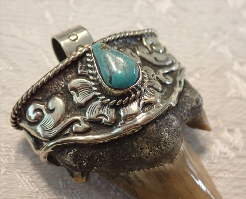 Real Fossil Shark Tooth Pendant with Turquoise in Tibetan Silver - Picture 3 of 4