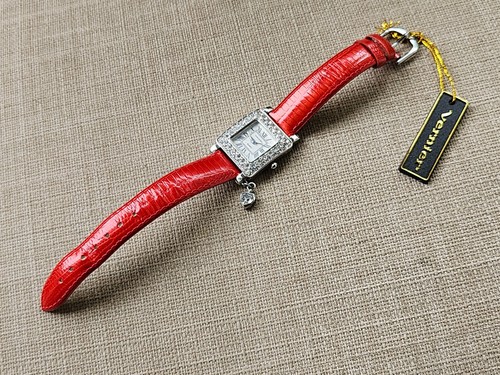Vernier Ladies Wristwatch Red Patent Leather Strap Quartz Analog Wrist Watch - Picture 6 of 11