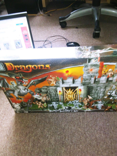 Mega Blocks Dragons 9886 Sorcerer's Lair Toy Set 138 PCS 2002 NEW SEALED HTF - Picture 4 of 4