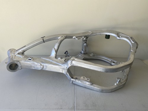 Honda CRF250 22-24 CRF450 21-24 Frame Chassis w/t 50010-MKE-AF0 185 - Picture 3 of 6
